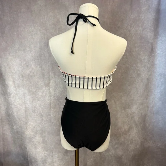 Cupshe Black and White Reversible Peach Coral Paisley One Piece Cutout Swimsuit - Picture 4 of 11